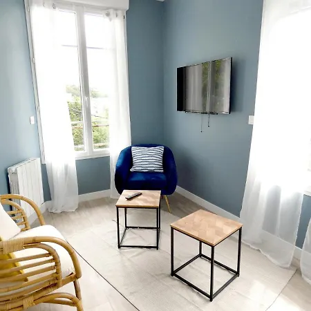 Superbe Studio Lumineux, Jolie Vue [ledellec]